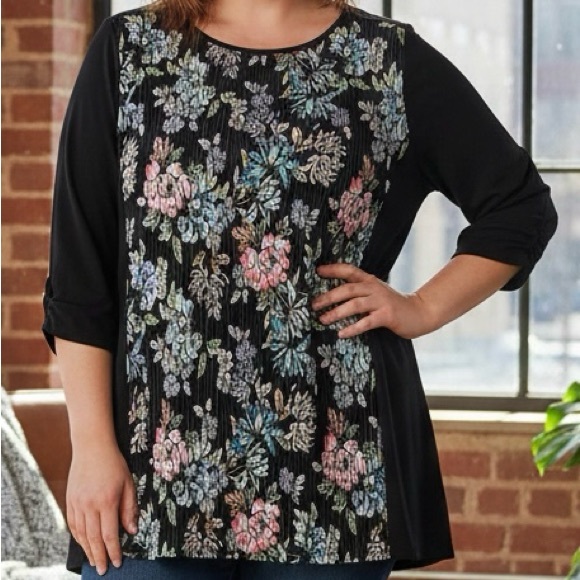 Avenue Tops - 💜 Avenue Pleated Floral Blouse